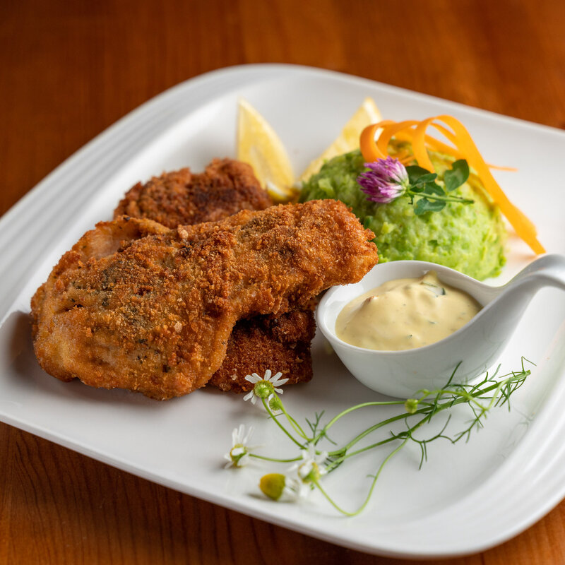 Carp schnitzel with lemon